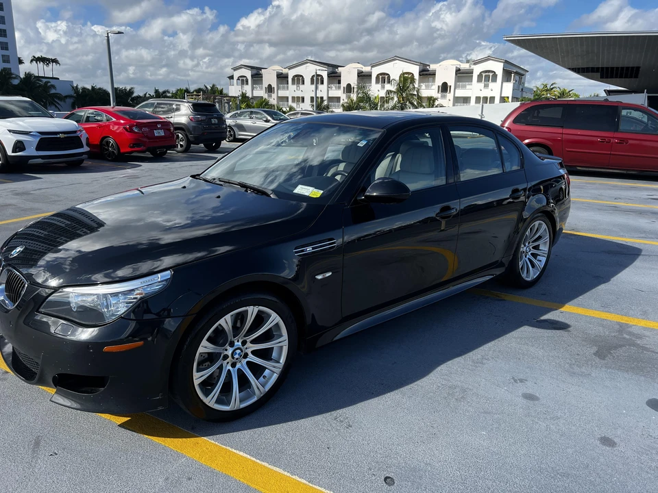 2010 BMW E60 M5 - Image 11 of 31