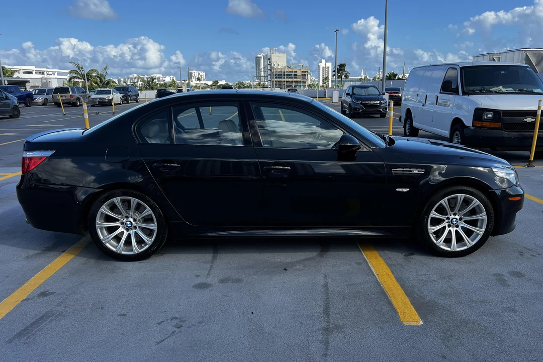 2010 BMW E60 M5 - Image 3 of 31