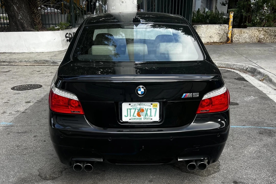 2010 BMW E60 M5 - Image 5 of 31