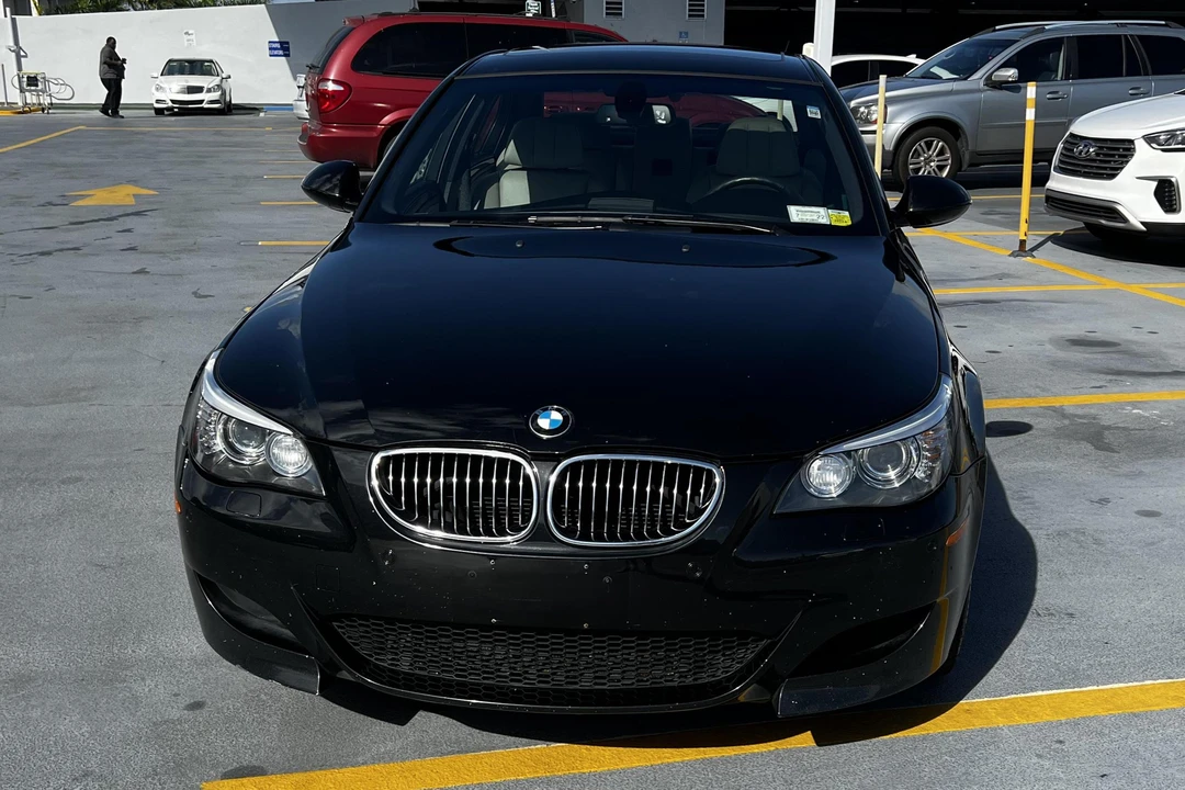 2010 BMW E60 M5 - Image 2 of 31