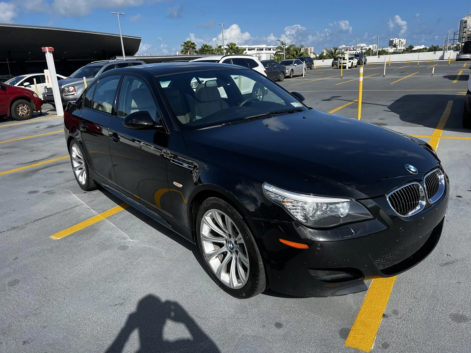 2010 BMW E60 M5 - Image 19 of 31