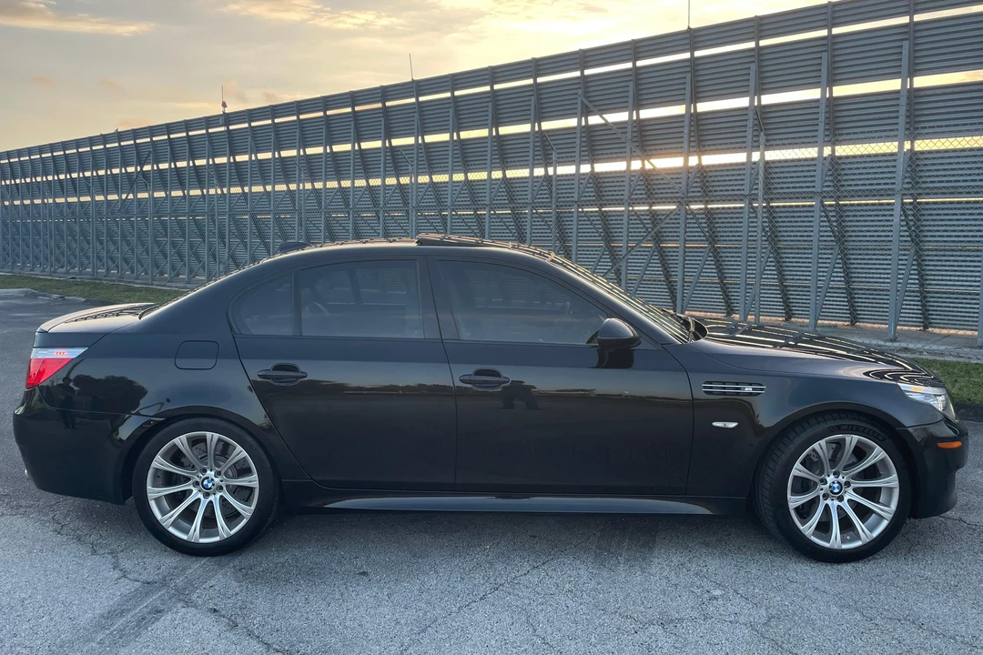 2010 BMW E60 M5 - Image 3 of 31