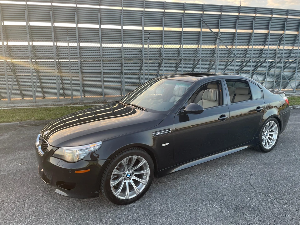 2010 BMW E60 M5 - Image 12 of 31