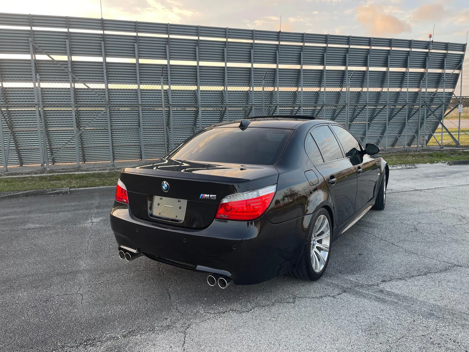 2010 BMW E60 M5 - Image 22 of 31