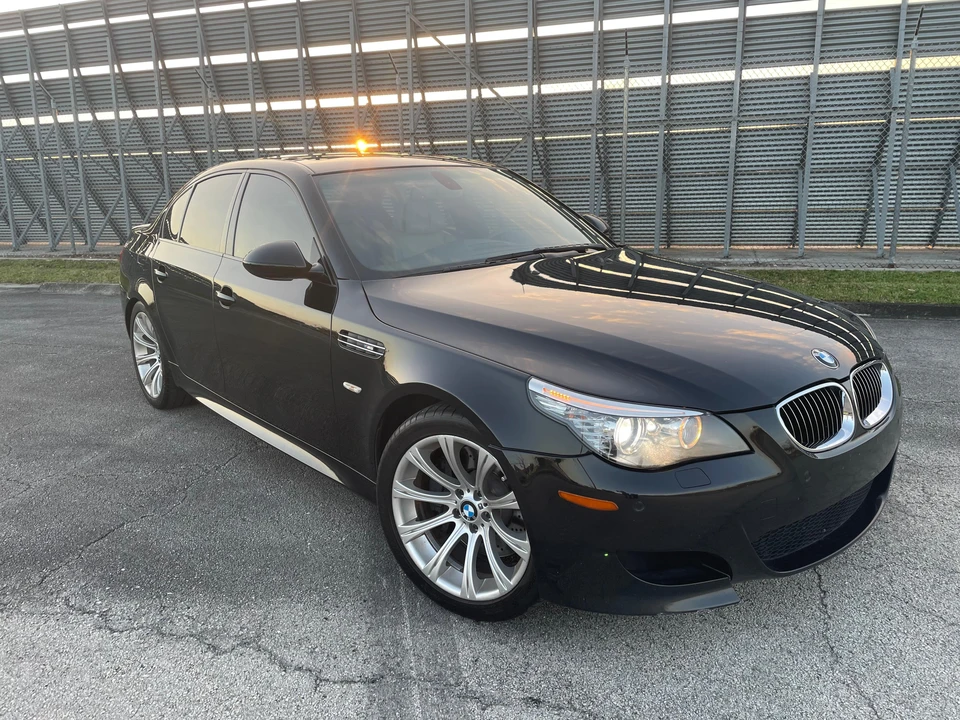 2010 BMW E60 M5 - Image 28 of 31