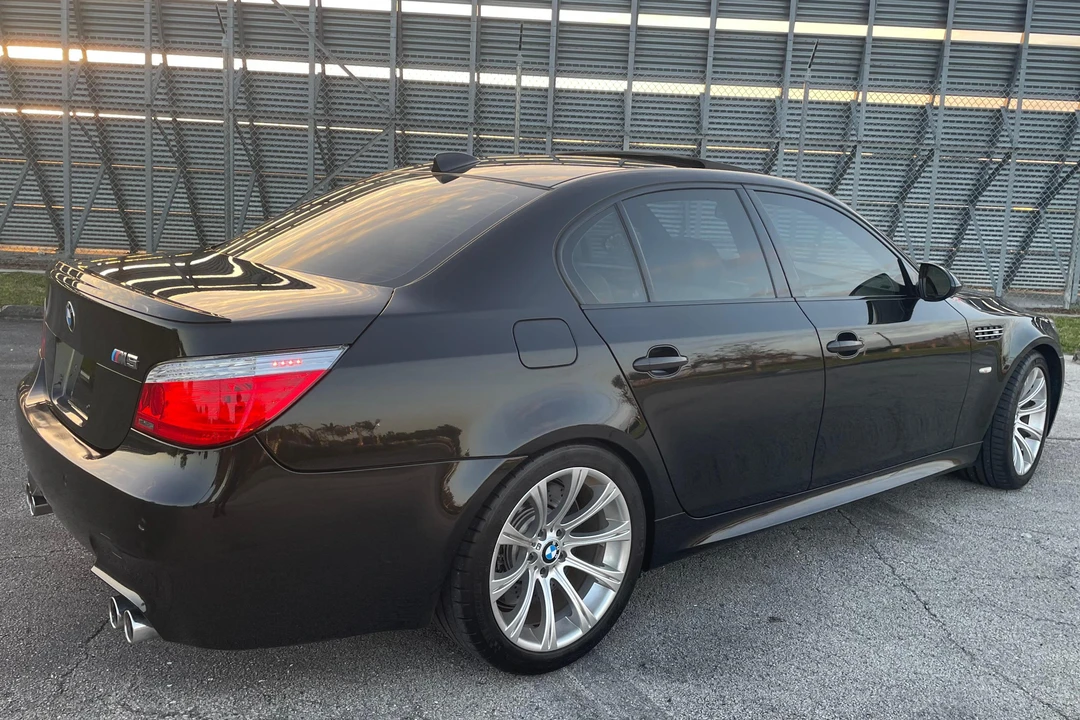 2010 BMW E60 M5 - Image 4 of 31
