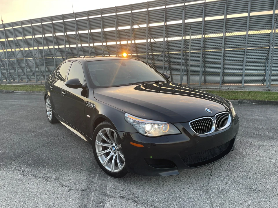 2010 BMW E60 M5 - Image 29 of 31