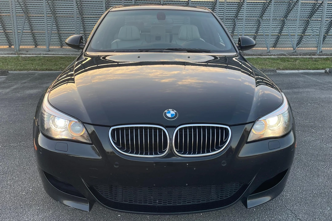 2010 BMW E60 M5 - Image 2 of 31