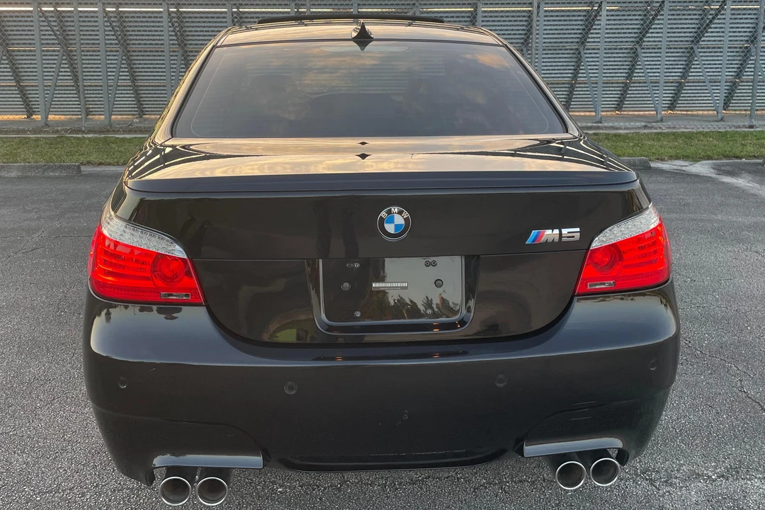 2010 BMW E60 M5 - Image 5 of 31