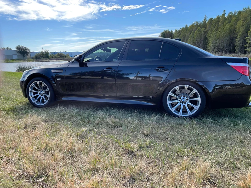 2010 BMW E60 M5 - Image 12 of 29