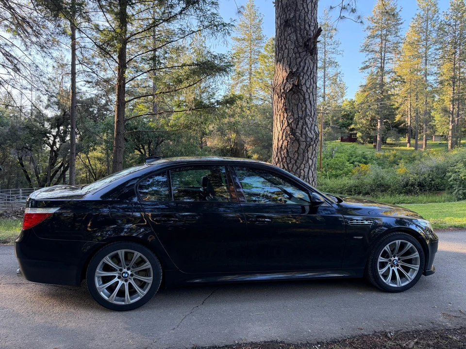 2010 BMW E60 M5 - Image 8 of 31