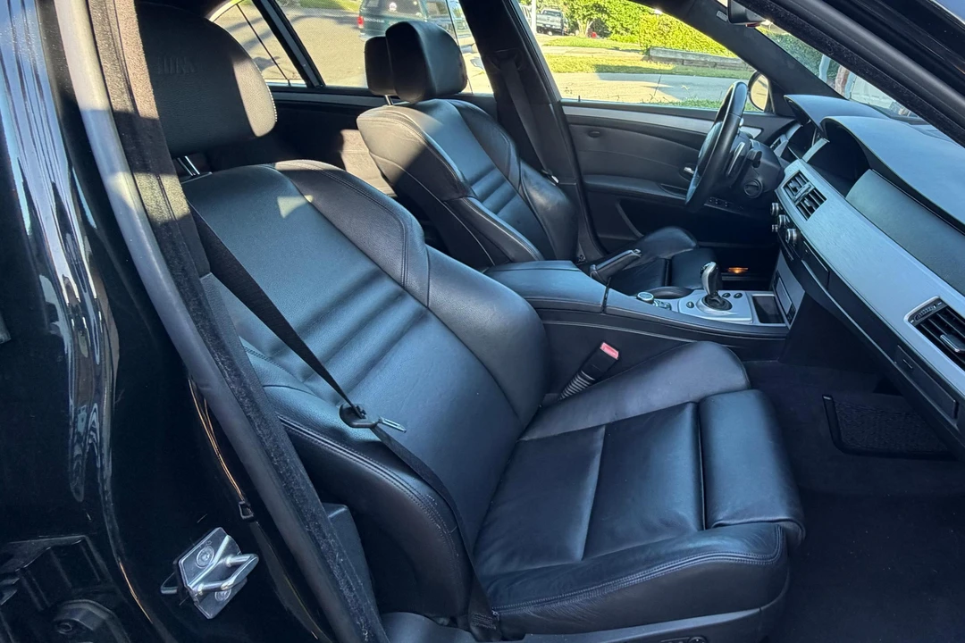 2010 BMW E60 M5 - Image 27 of 31