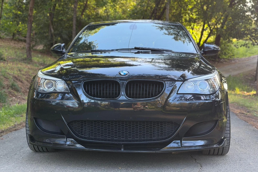 2010 BMW E60 M5 - Image 2 of 31