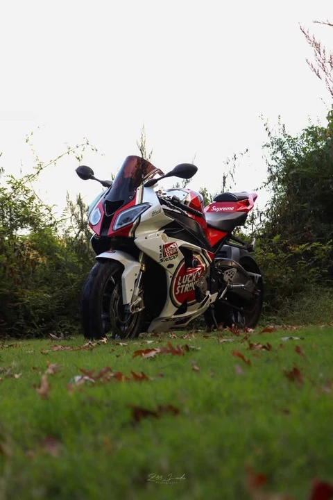2010 BMW S1000 - Image 5 of 10
