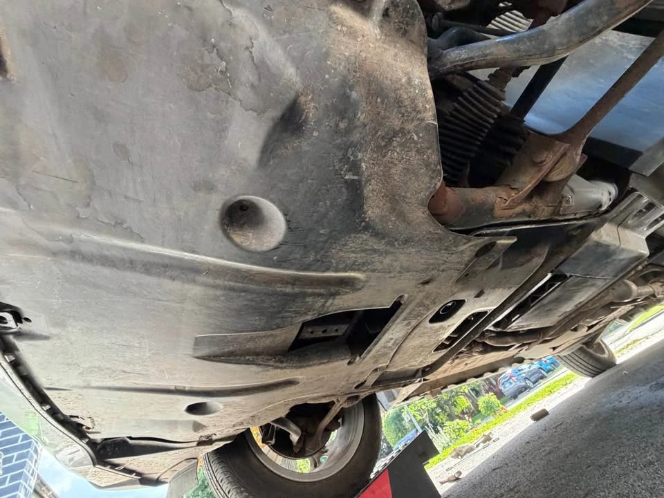 2010 BMW E83 X3 - Image 10 of 11