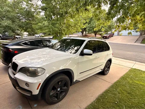 2010 BMW X5 3.0i Sport Utility 4D