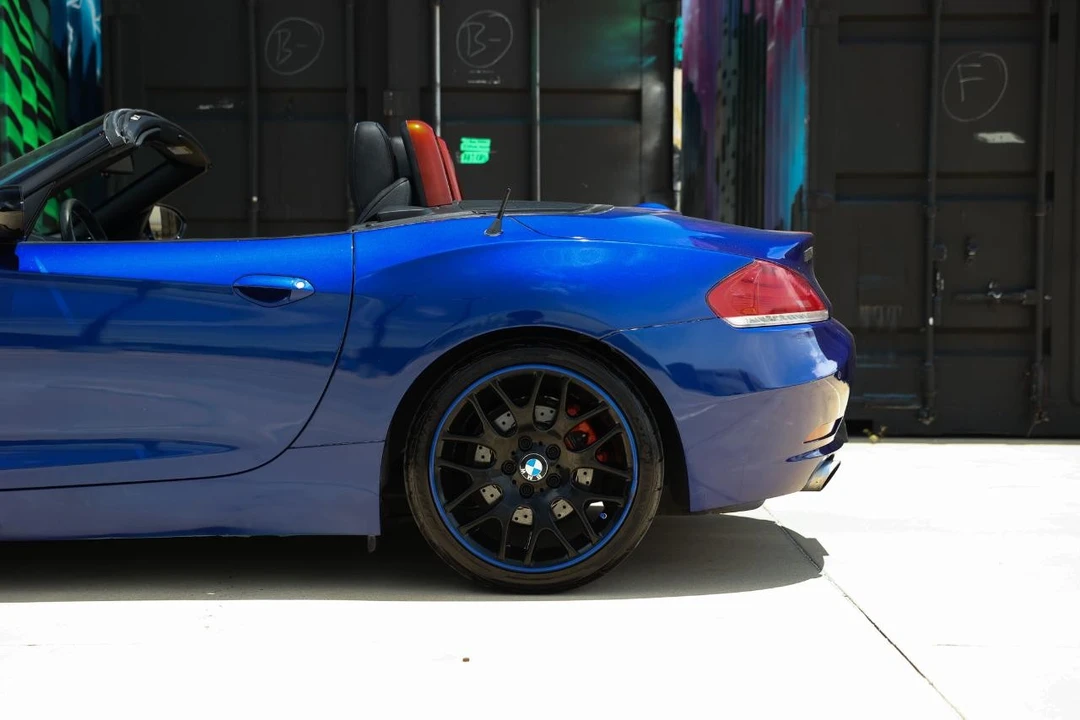 2010 BMW - Image 25 of 31