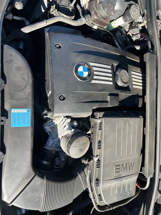 2010 BMW E90 335i Sedan - Image 9 of 9