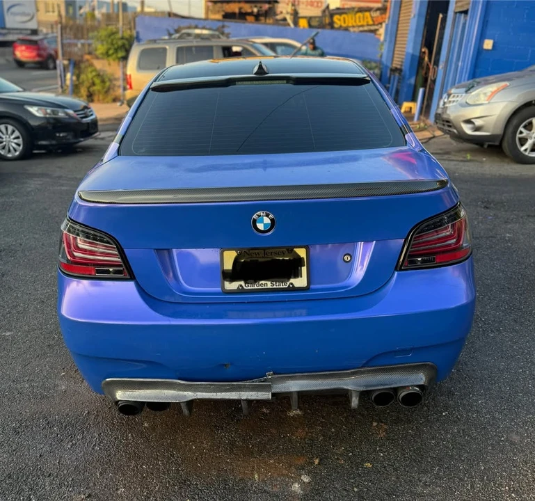 2010 BMW iX - Image 12 of 20