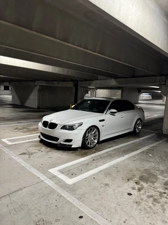 2010 BMW E60 M5 - Image 2 of 7
