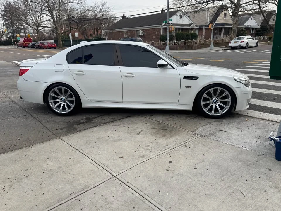 2010 BMW E60 M5 - Image 7 of 10