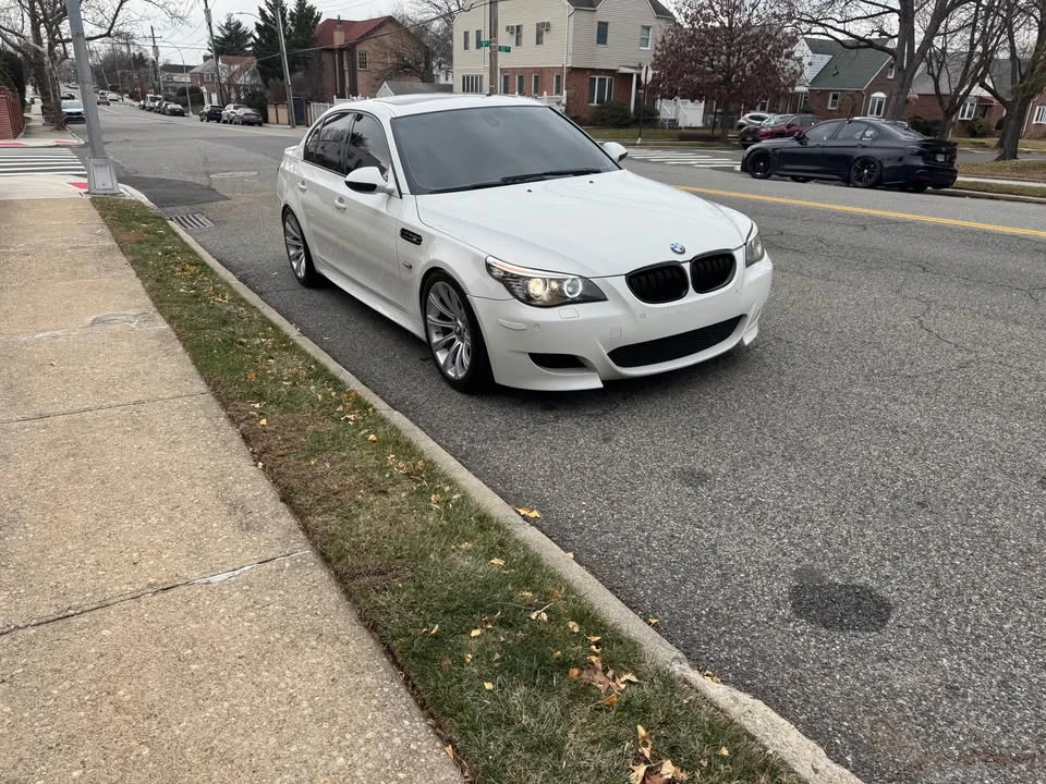 2010 BMW E60 M5 - Image 9 of 10