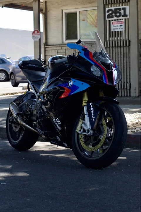 2010 BMW S1000 - Image 3 of 3