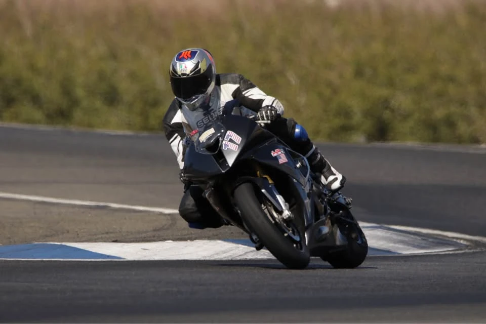 2010 BMW S1000 - Image 2 of 3