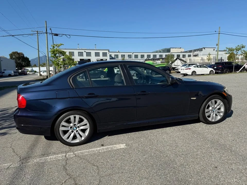 2010 BMW E90 3 Series Sedan - Image 8 of 18