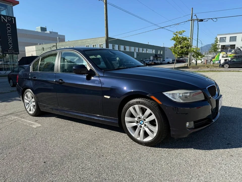 2010 BMW E90 3 Series Sedan - Image 9 of 18