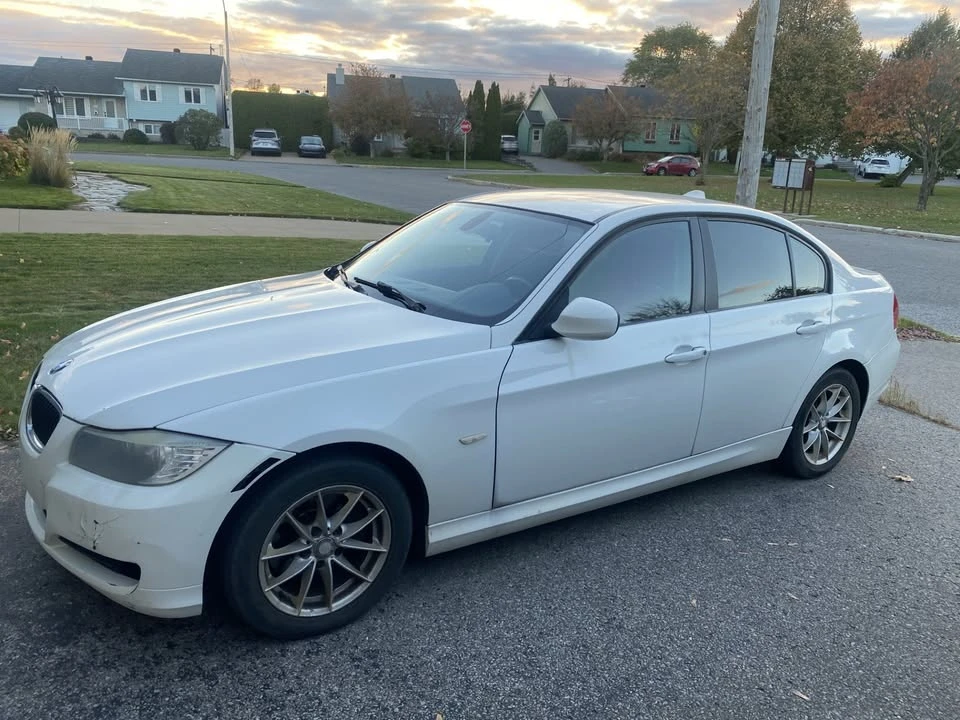 2010 BMW E90 3 Series Sedan - Image 2 of 7