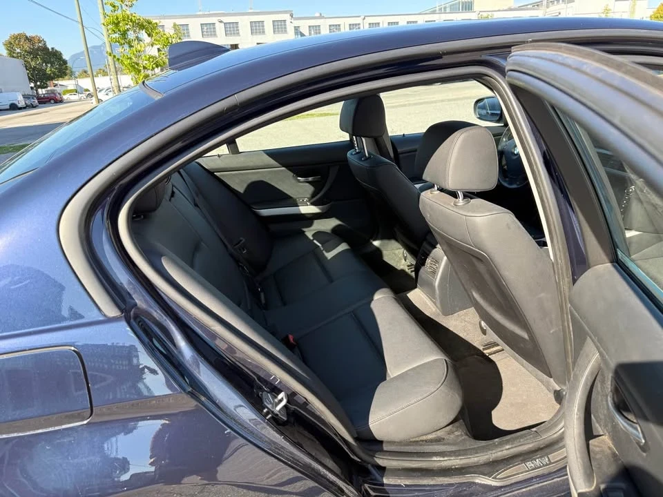 2010 BMW E90 3 Series Sedan - Image 15 of 18