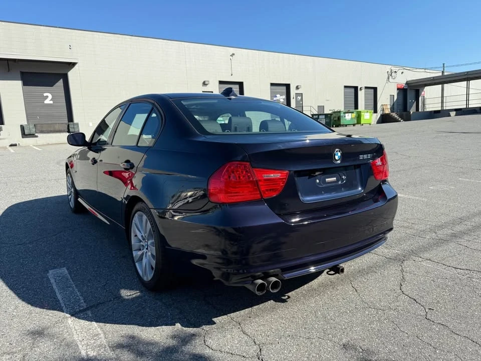 2010 BMW E90 3 Series Sedan - Image 5 of 18