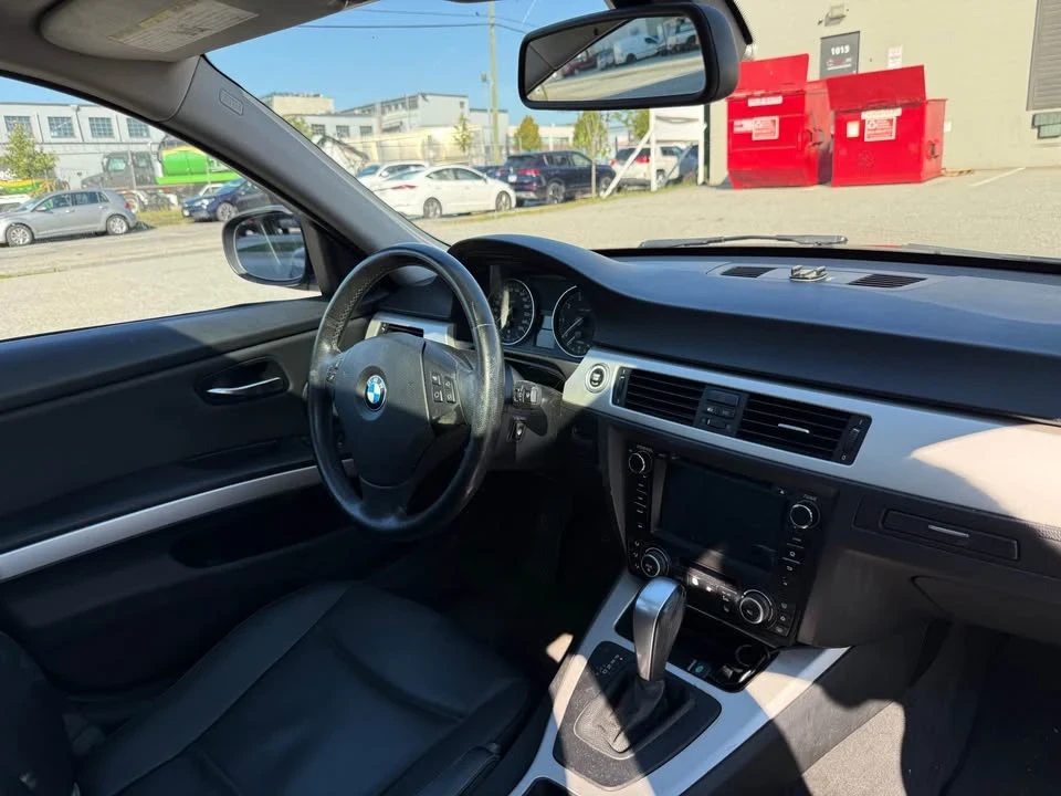 2010 BMW E90 3 Series Sedan - Image 14 of 18