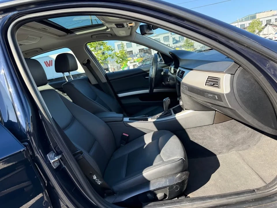 2010 BMW E90 3 Series Sedan - Image 12 of 18