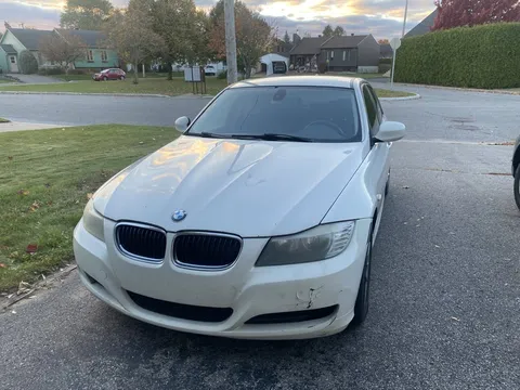 2010 BMW 323i