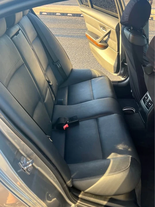 2010 BMW E90 3 Series Sedan - Image 13 of 20