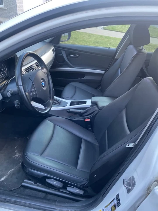 2010 BMW E90 3 Series Sedan - Image 6 of 7