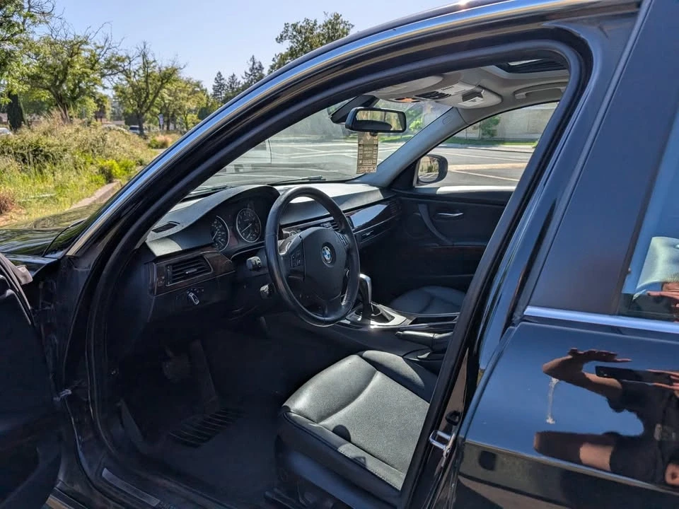 2010 BMW E90 335i Sedan - Image 11 of 20