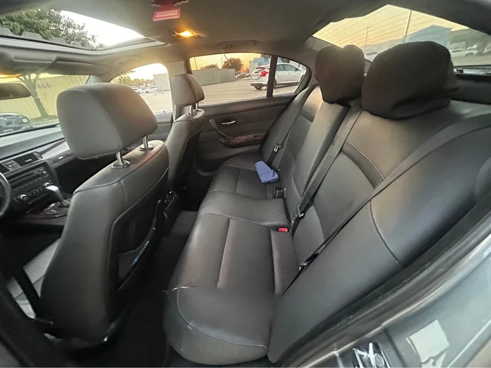 2010 BMW E90 3 Series Sedan - Image 9 of 10