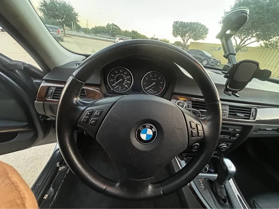 2010 BMW E90 3 Series Sedan - Image 8 of 10