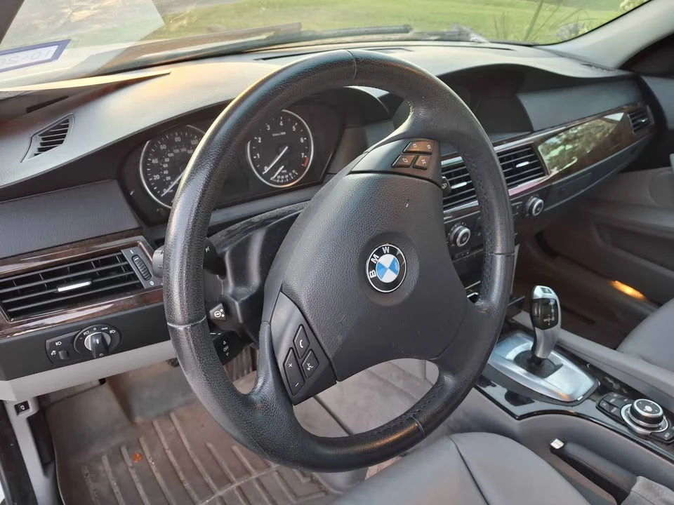 2010 BMW 5 Series - Image 6 of 6