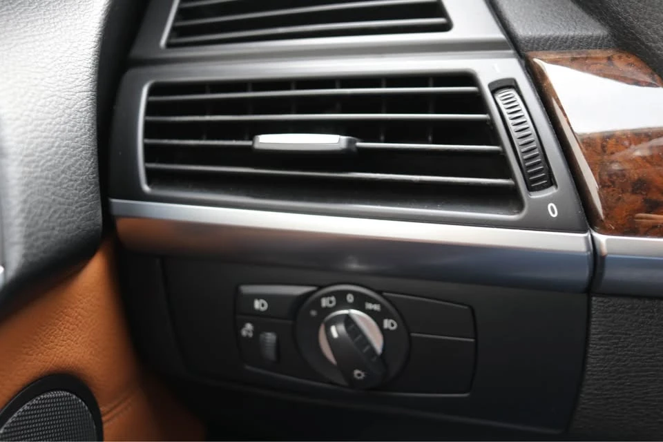 2010 BMW E70 X5 - Image 17 of 18