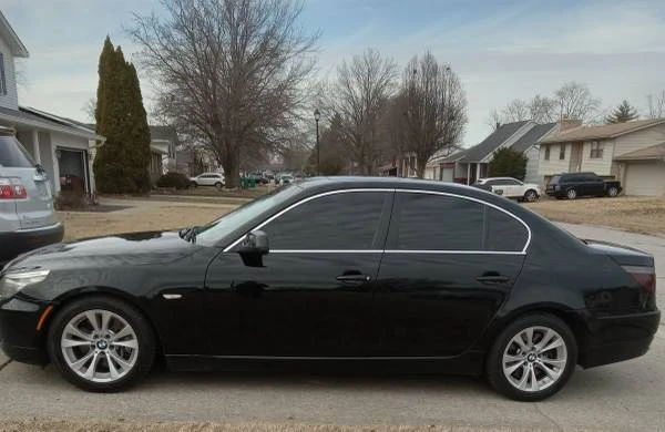 2010 BMW E60 5 Series Sedan - Image 2 of 8