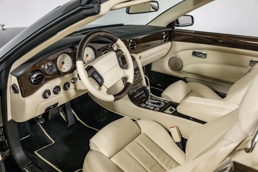 2010 Bentley Azure 2nd Gen - Image 5 of 31