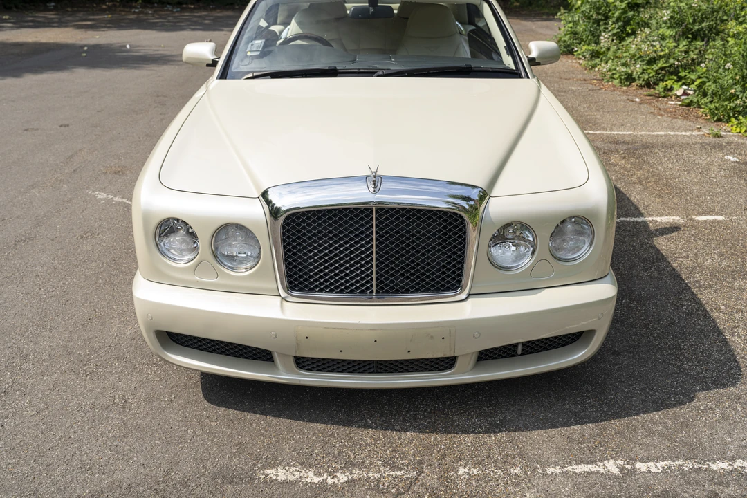 2010 Bentley Azure 2nd Gen - Image 10 of 31
