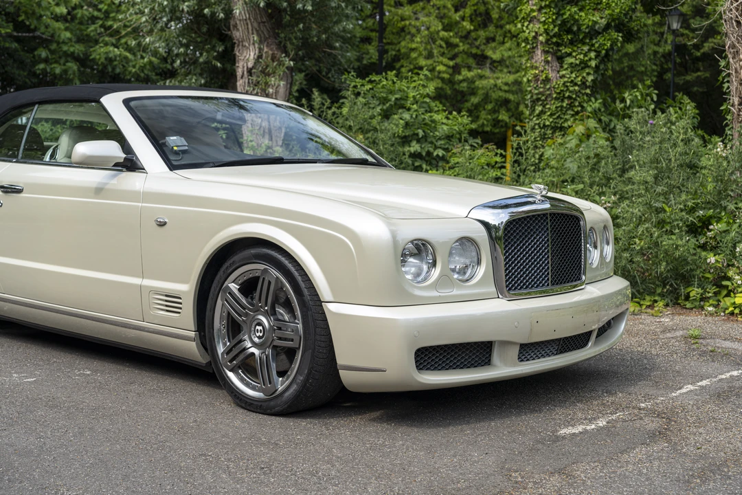 2010 Bentley Azure 2nd Gen - Image 11 of 31