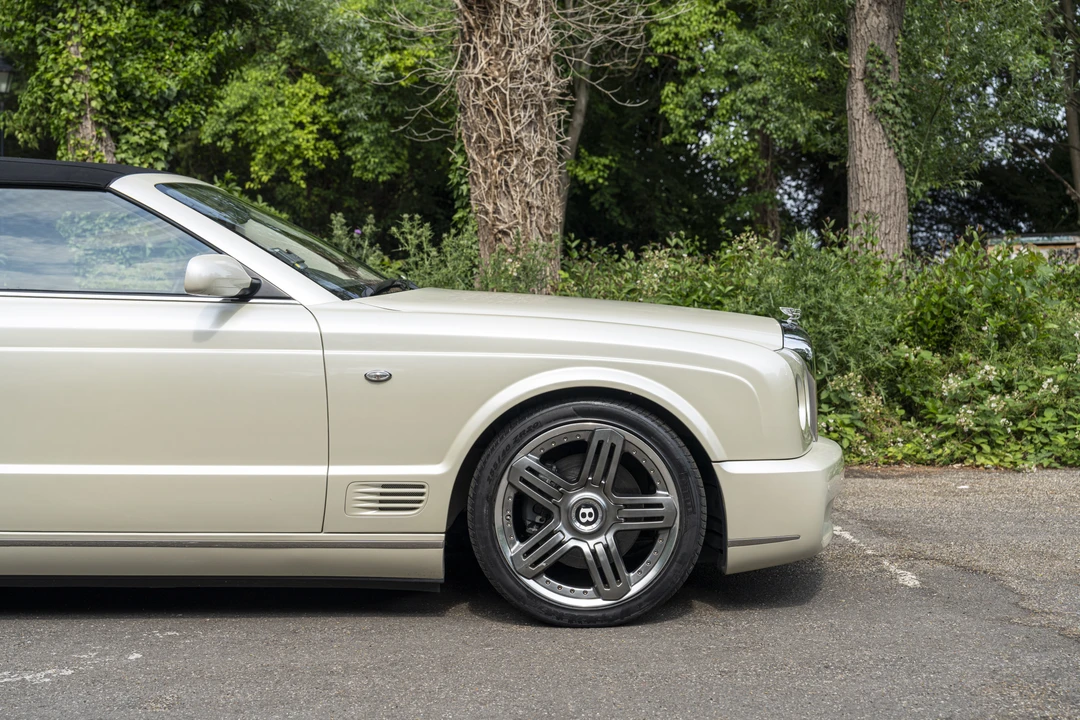 2010 Bentley Azure 2nd Gen - Image 13 of 31