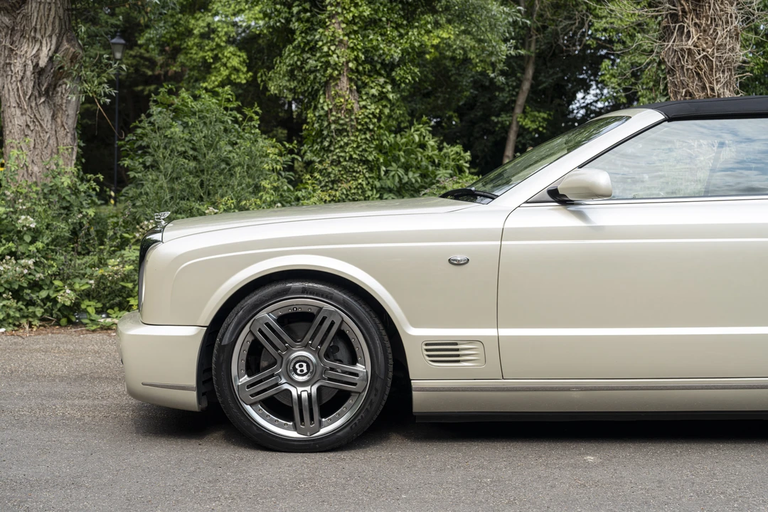 2010 Bentley Azure 2nd Gen - Image 17 of 31