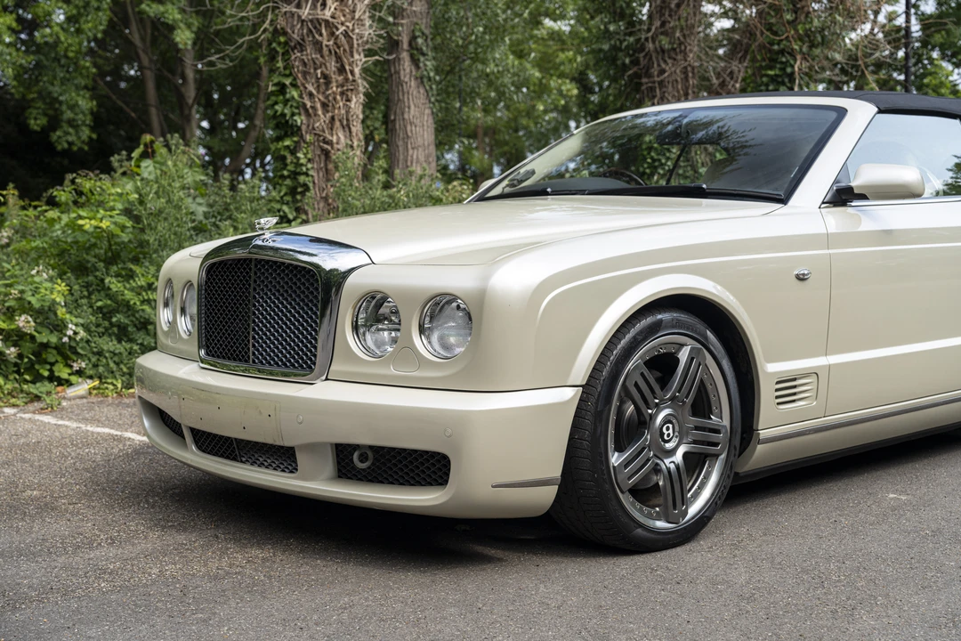 2010 Bentley Azure 2nd Gen - Image 19 of 31